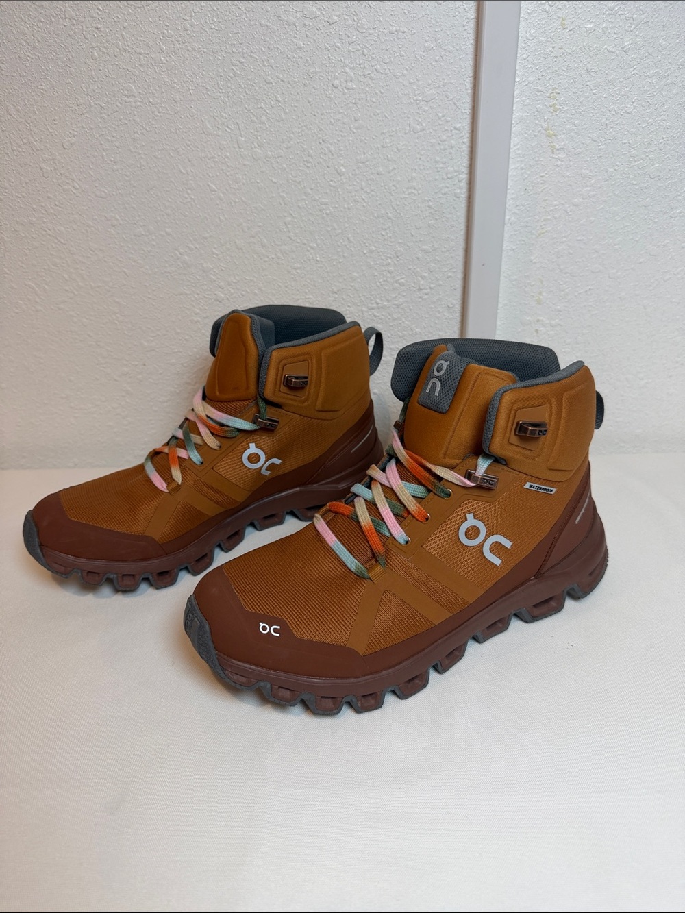 On Cloud Hiking Boots Pecan Brown Trail Running Shoe Women’s 7.5 Waterproof